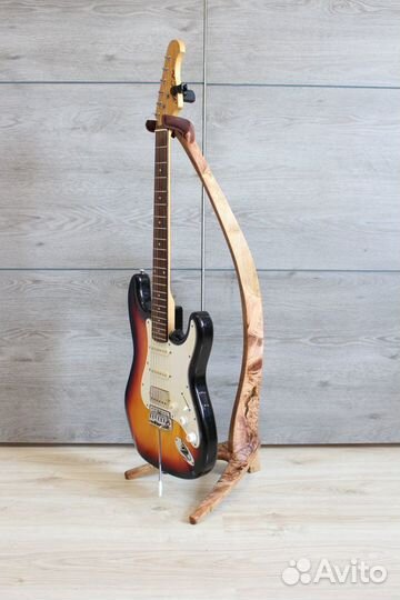 Стойка для гитары