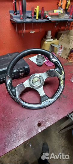 Спортивный руль на ваз 2107