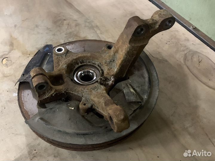 Кулак правый LADA largus