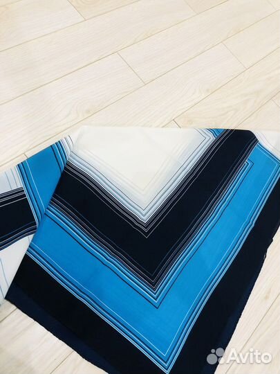 Платок леонарди