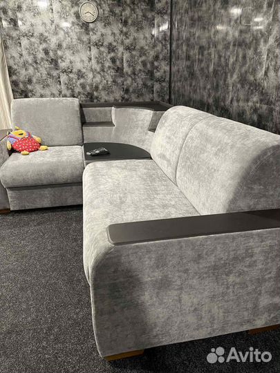 Перетяжка и ремонт мягкой мебели