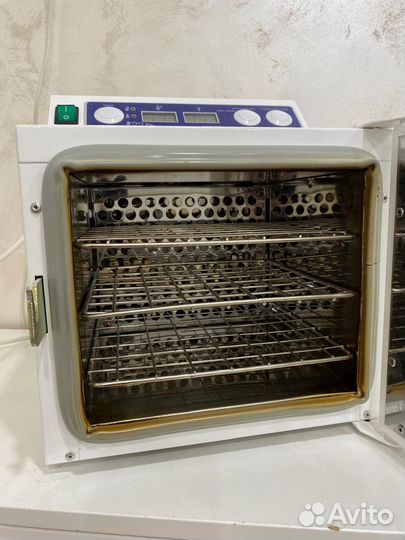 Стерилизатор для маникюрных инструментов