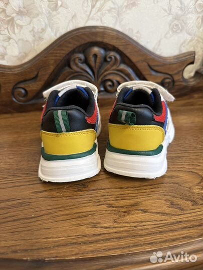 Кроссовки детские