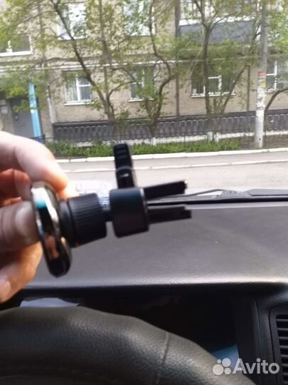 Магнитый держать телефона