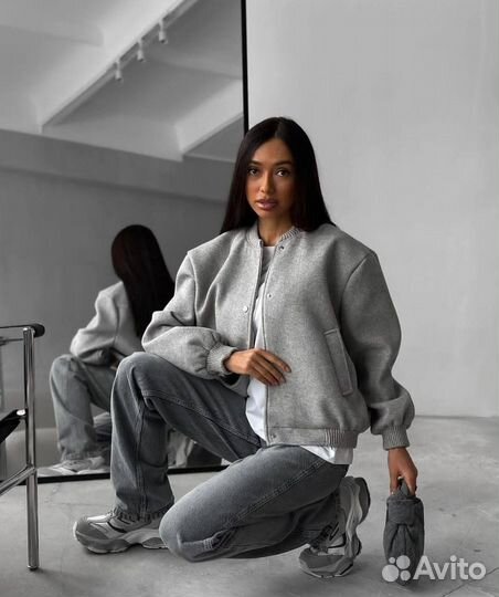 Бомбер женский утепленный