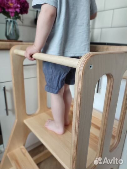 Башня помощника монтессори