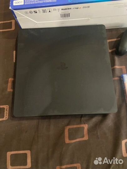 Продам PlayStation 4