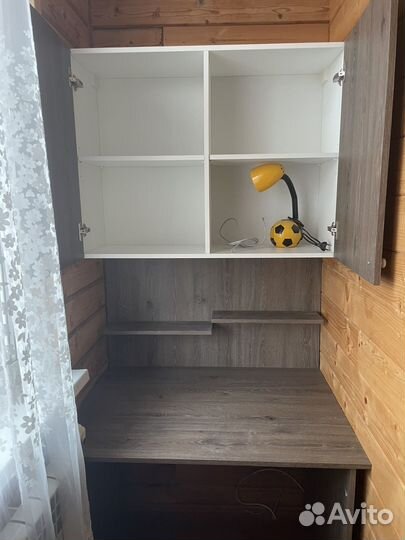 Письменный стол для школьника со шкафом
