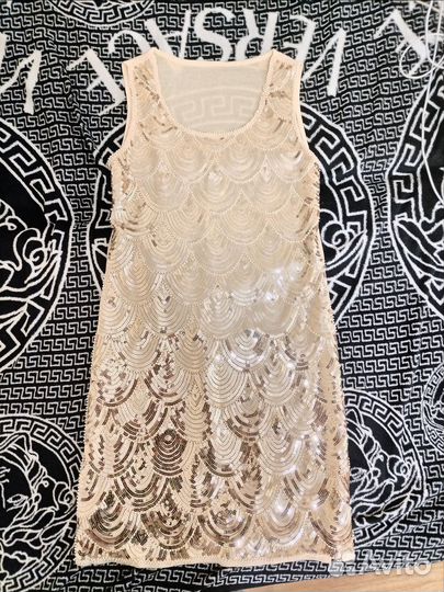 Платье в пайетках