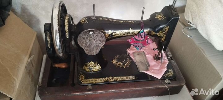 Швейная машина Singer