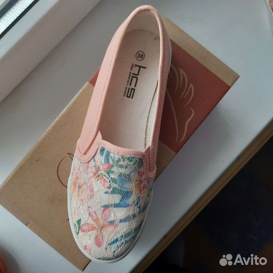 Слипоны женские