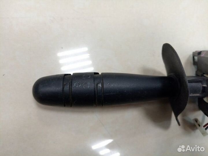 Подрулевой переключатель поворотов Renault Megane