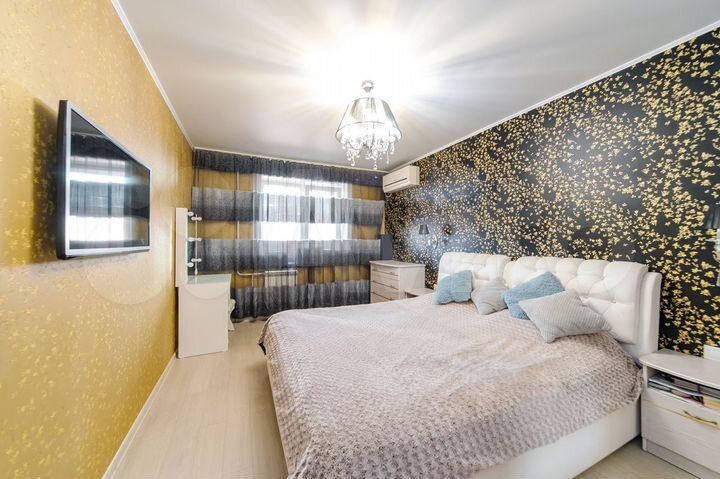 3-к. квартира, 84 м², 8/9 эт.