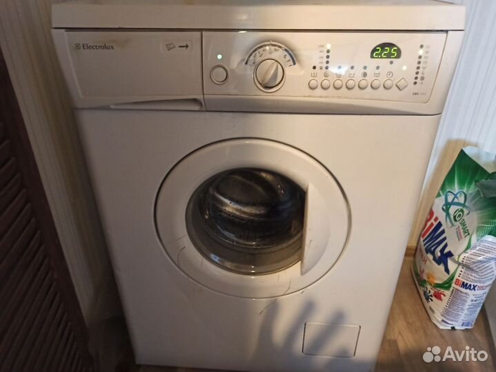 Стиральная машина Electrolux EWS 1247