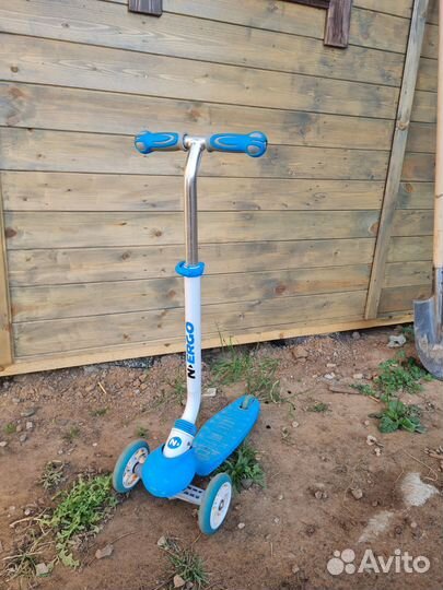 Самокат детский трехколесный с сиденьем