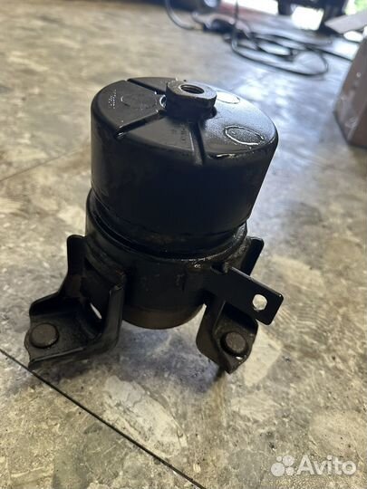 Опора двигателя toyota camry 40 Арт.23 260 160