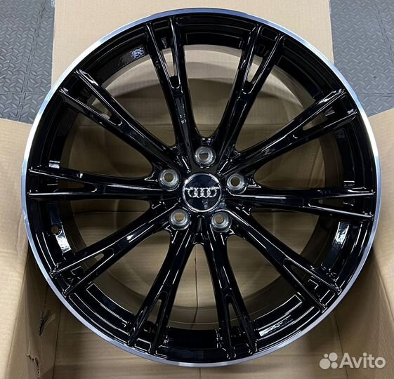 Диски на Audi Ауди Q8 R22