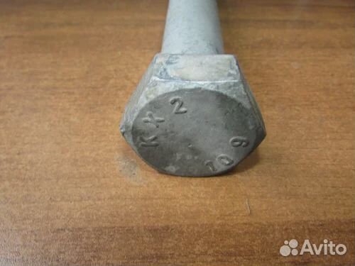 Болт с шестигранной головкой M24*170 прочность 10,9 Scania