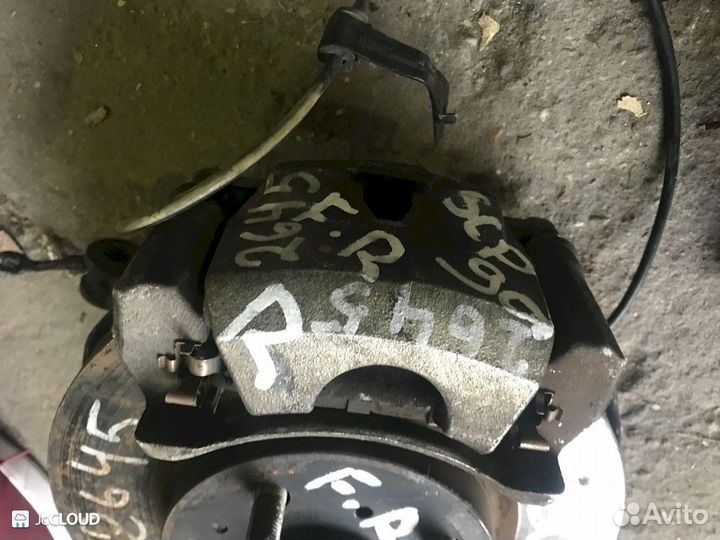 Суппорт на toyota vitz SCP90 2szfe