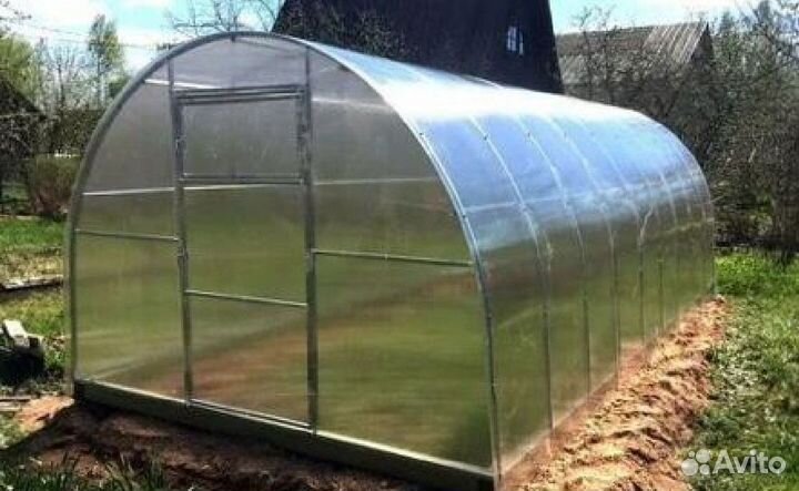 Теплица с поликарбонатом