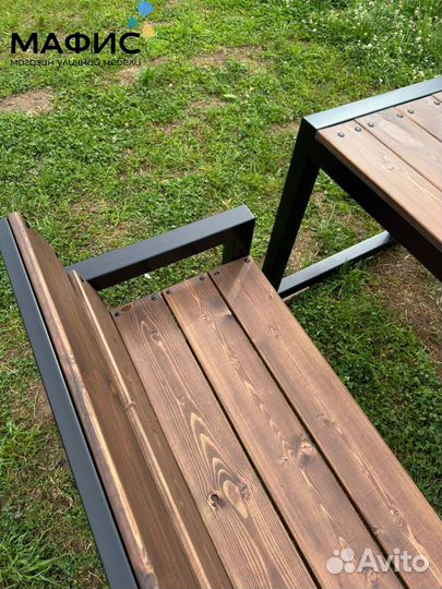 Стол и скамья 
