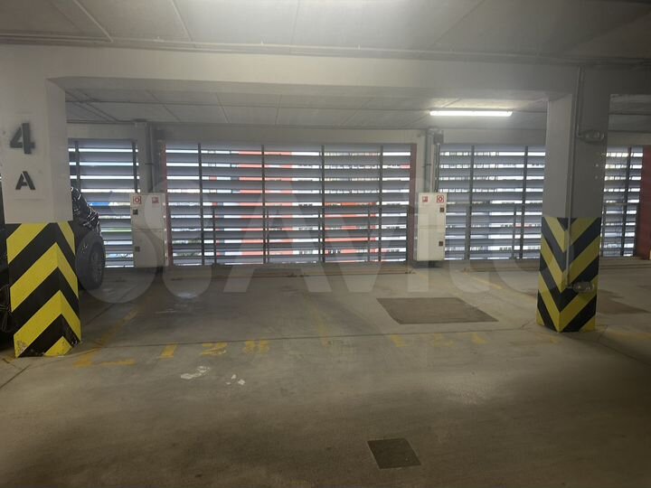 Машиноместо, 13 м²