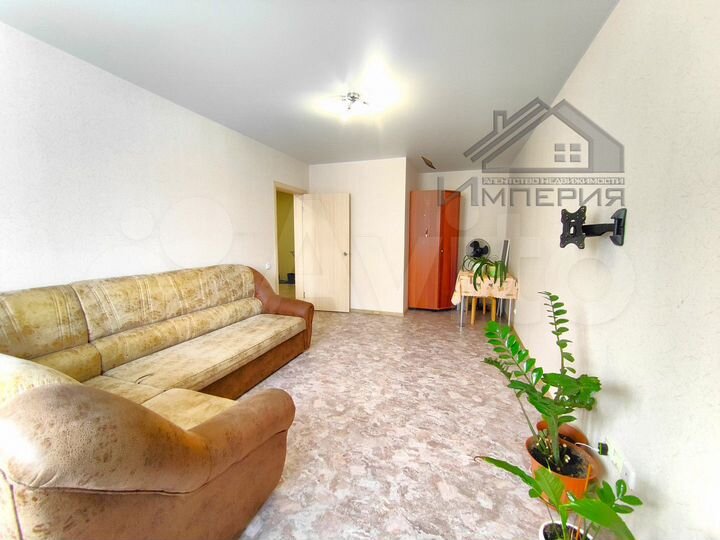 3-к. квартира, 84,3 м², 1/3 эт.