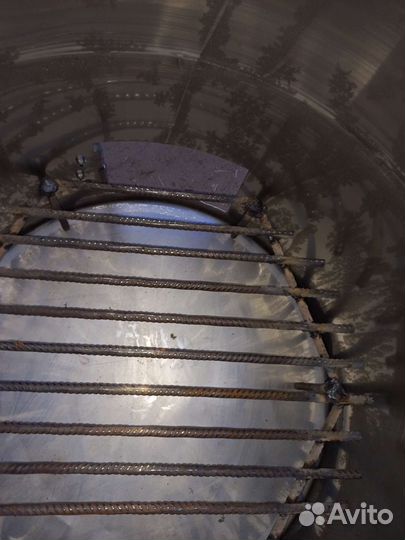 Продаю бочку. Выс. 870, диам. 570, с крыш 200 лит