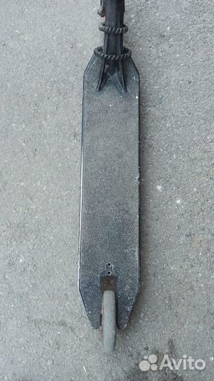 Трюковой самокат Brock 1/4