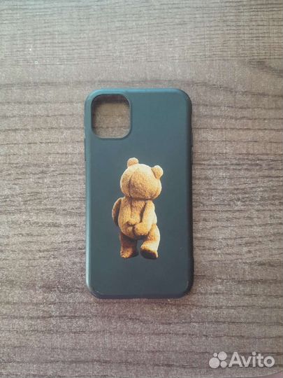 Чехол на iPhone