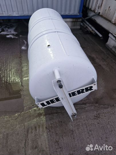 Водяной бак для автобетоносмесителя