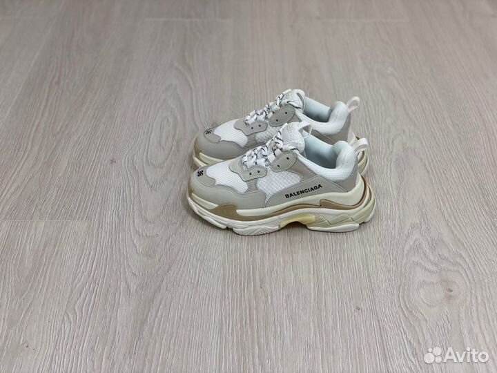 Кроссовки Balenciaga Triple-S White (36-45)