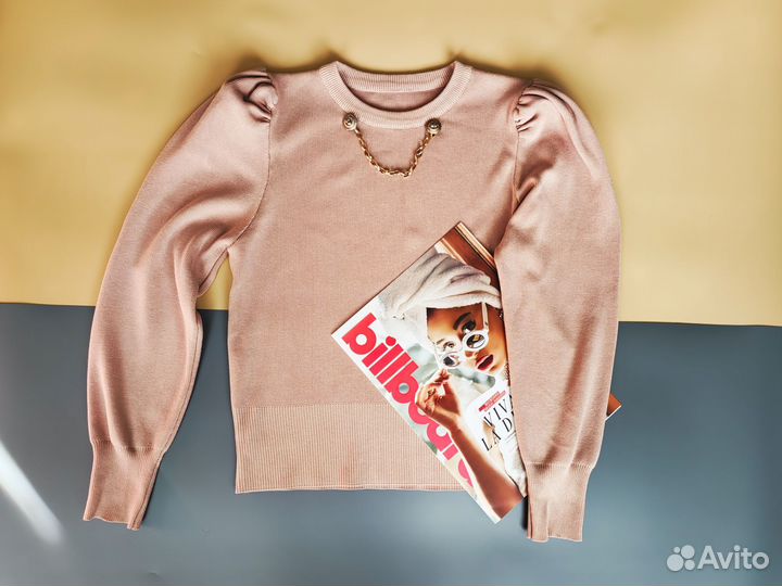 Пуловер женский розовый с цепью 46