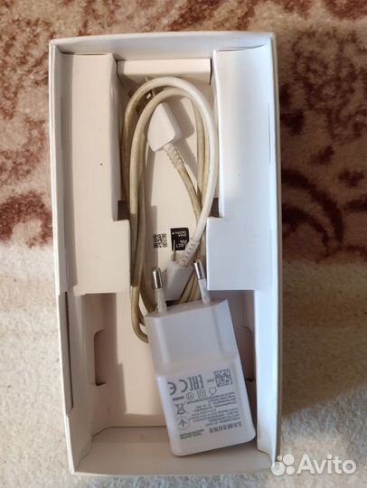 Samsung Galaxy A50, 6/128 ГБ