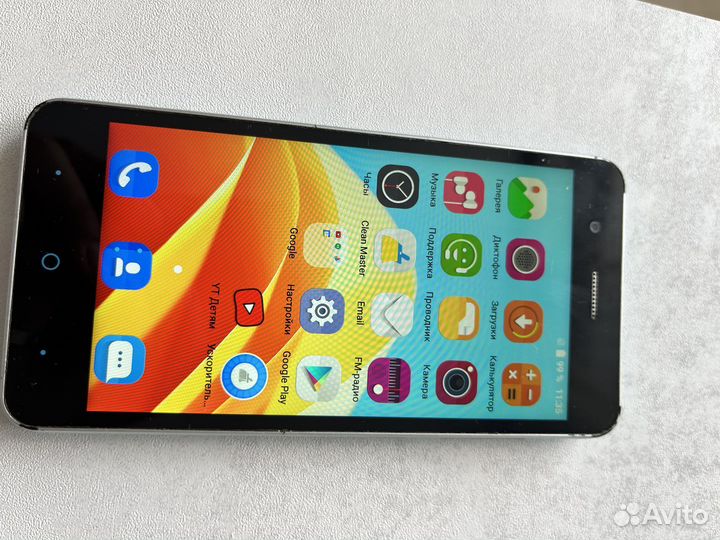 Телефон ZTE Blade