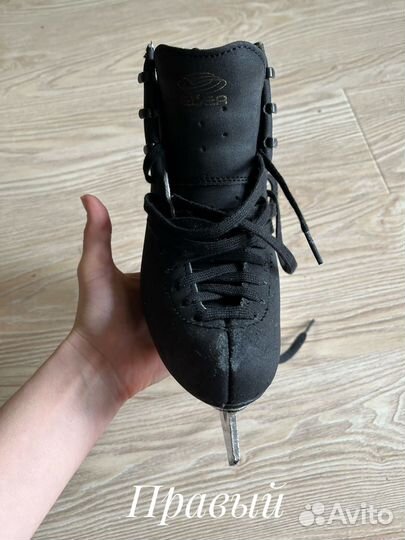 Фигурные коньки Edea