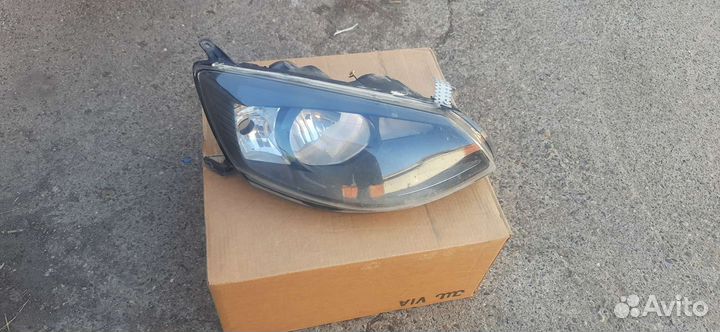 Передние фары Калина 2