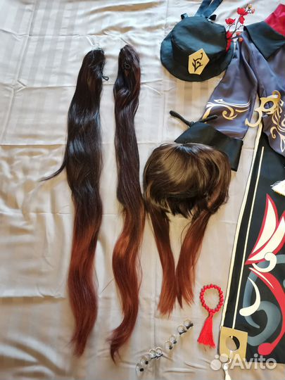 Косплей Ху Тао Геншин с париком