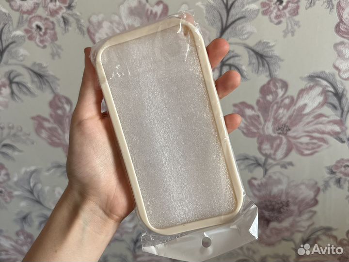 Чехол на iPhone 11