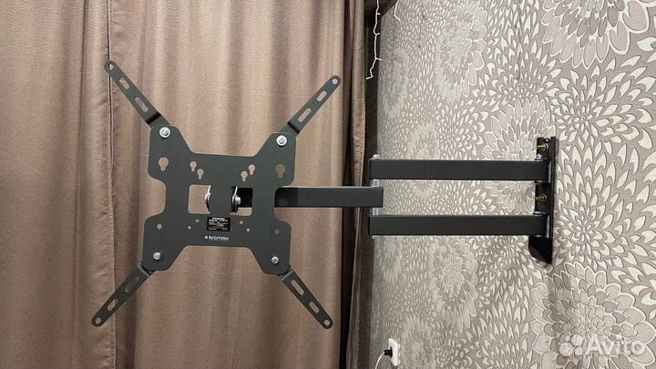 Настенный кронштейн для LED/LCD телевизоров