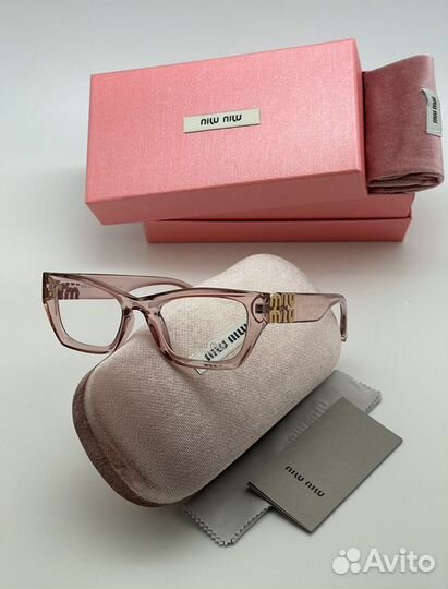 Имиджевые очки miu miu