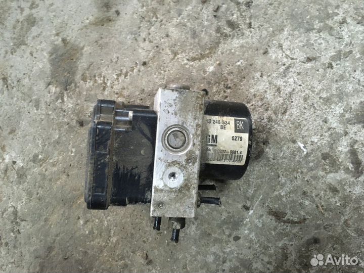 Блок ABS (насос) (Opel Astra)