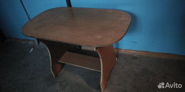 Стол ручной работы