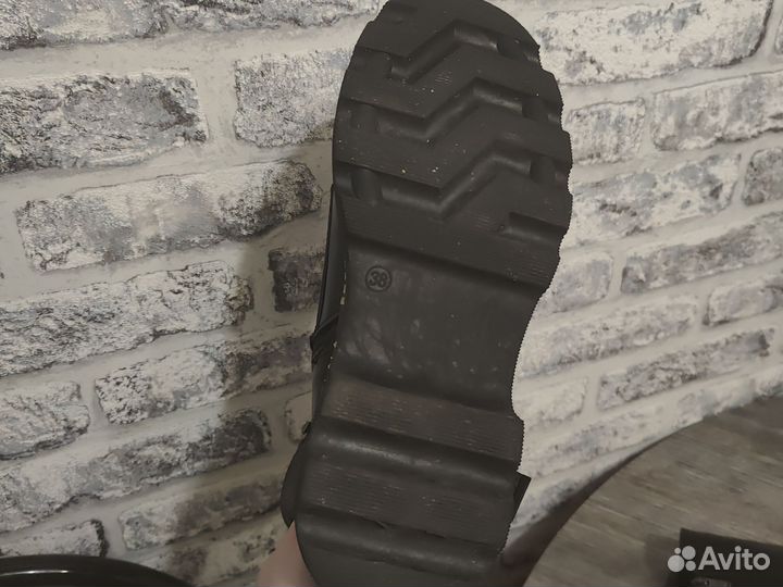 Ботинки утепленные