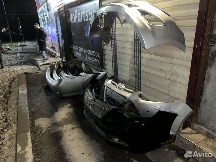 Бампера Тойота Форд б.у Оригинал