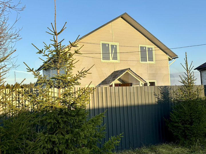 Дом 183,2 м² на участке 11,5 сот.