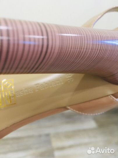 Босоножки брендовые