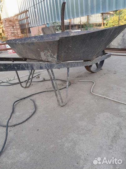 Тачка строительно-садовая одноколесная