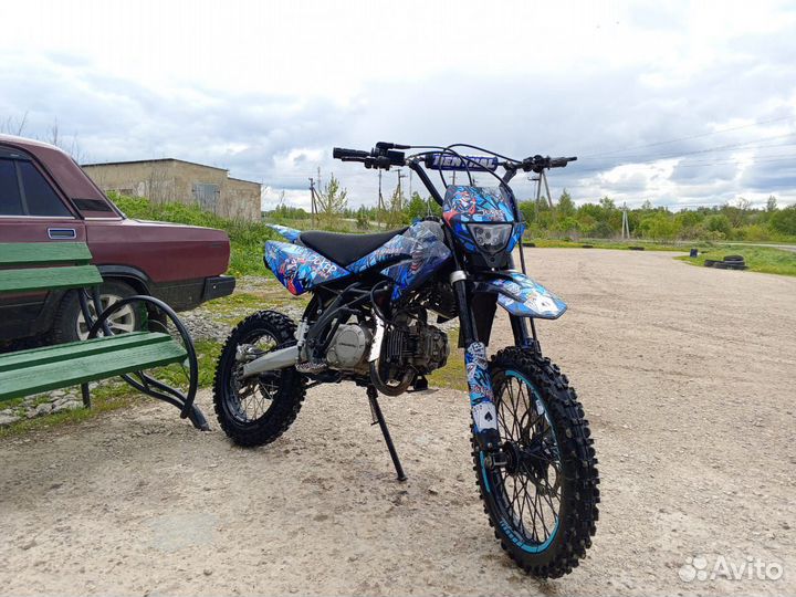 Regulmoto seven medalist 150 e