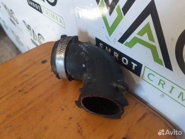 Патрубок интеркулера Audi A4 Avant B7 3.0TDI